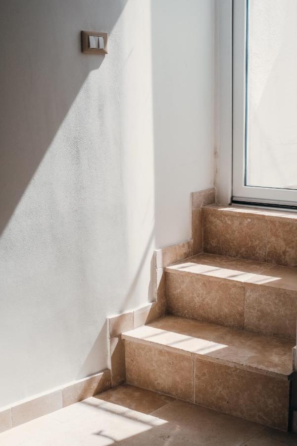 Tetti Bianchi - Deva'S Suite Home Ostuni Exterior foto