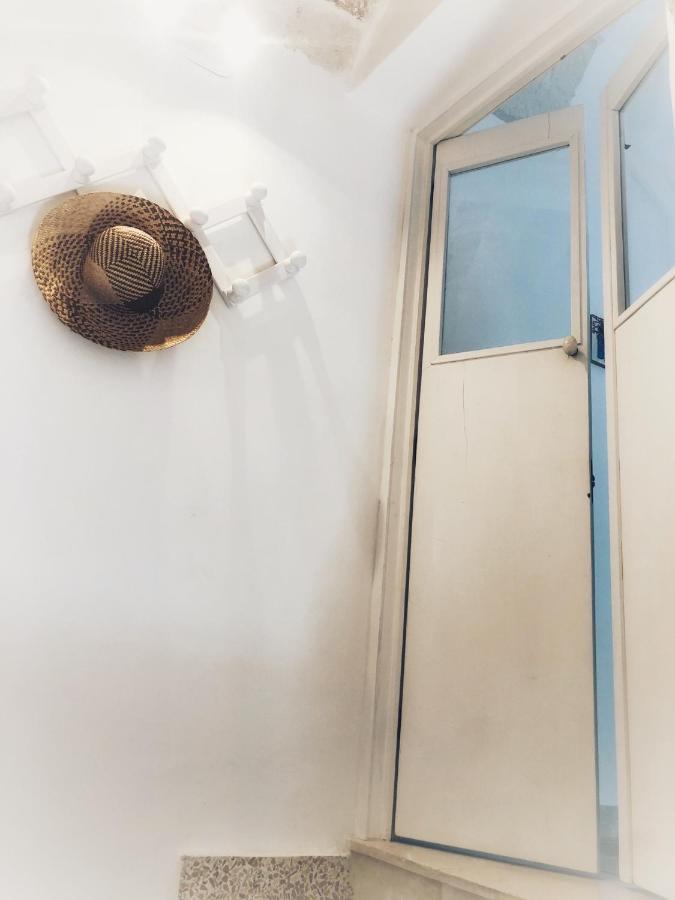 Tetti Bianchi - Deva'S Suite Home Ostuni Exterior foto